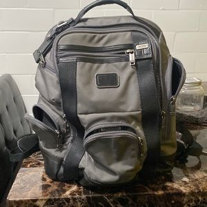 Tumi Alpha Bravo Shaw Deluxe Brief Pack UNISEX